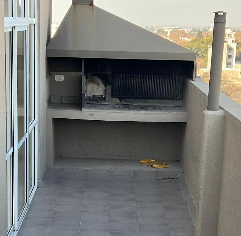 Apartamento Departamento En Pleno Centro De Mendoza #1